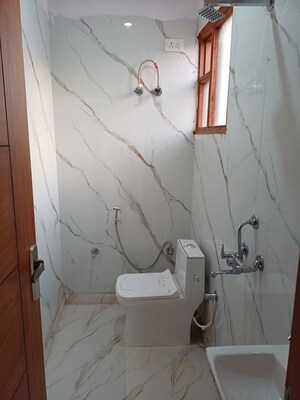 Bathroom in 6+ BHK Independent House at Molarband – for Sale