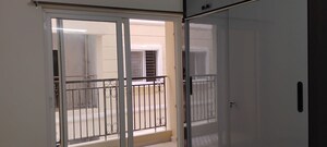 Room in 2 BHK Apartment at DS MAX Sahara, Hosa Road – for Rent
