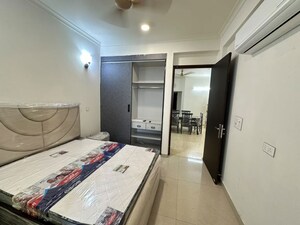 Building Lobby in 3 BHK Builder Floor at Ansal Esencia-Mulberry Homes, Sector 67 – for Rent
