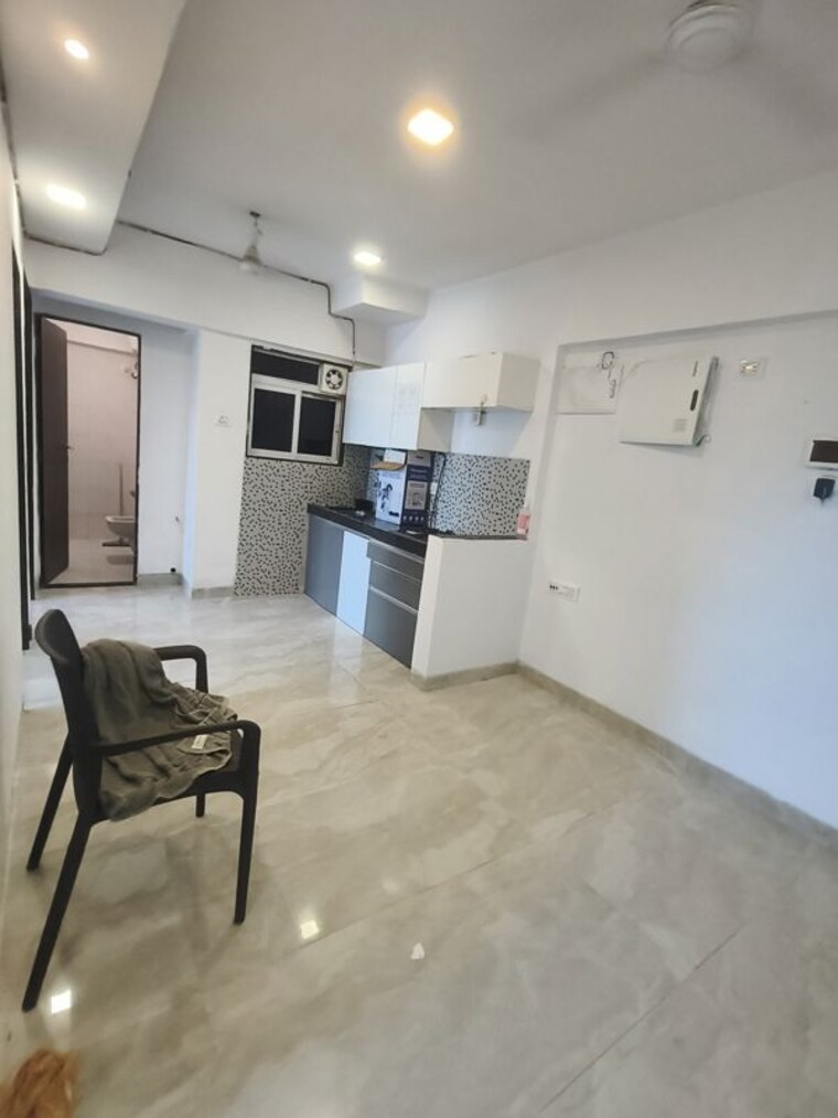 Team Area, platinum-life 1 Bedroom 400 Sq.Ft. Apartment In Andheri West Mumbai 10688004