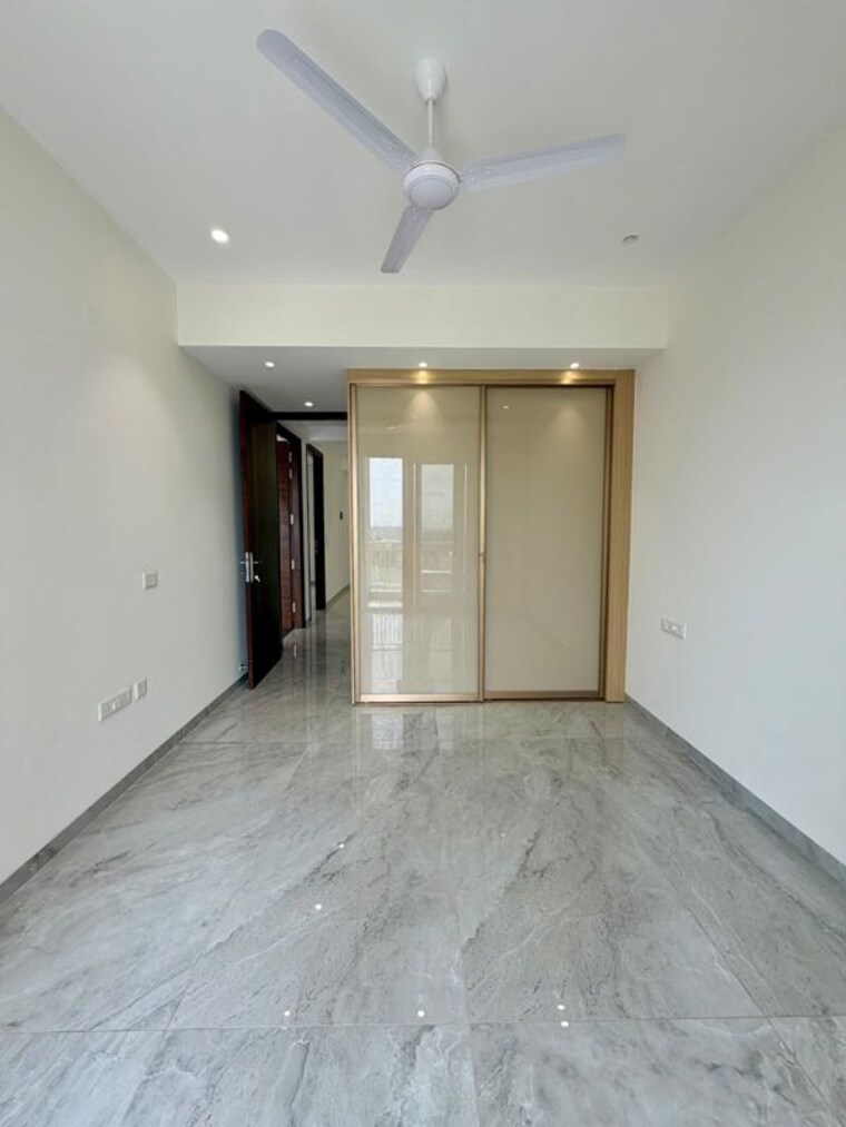 Room, dhakoli 4 Bedroom 1950 Sq.Ft. Apartment In Dhakoli Zirakpur 10688048