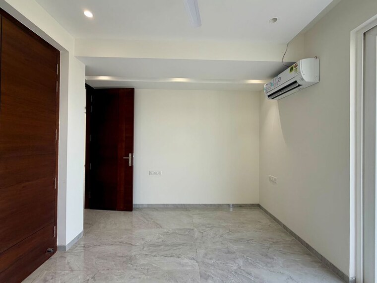 Room, dhakoli 4 Bedroom 1950 Sq.Ft. Apartment In Dhakoli Zirakpur 10688048