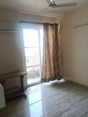 3 BHK Apartment For Rent in AWHO Shanti Vihar, Sector 95