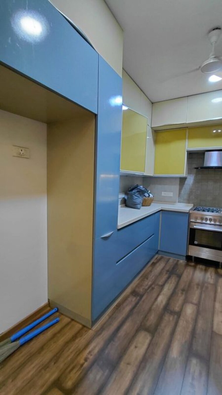 Kitchen, dhaval-ganga 2 Bedroom 750 Sq.Ft. Apartment In Bandra West Mumbai 10688088