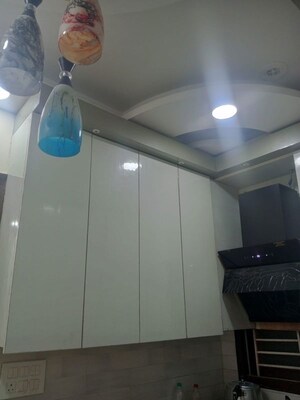 Furnished Amenities in 2 BHK Builder Floor at Uttam Nagar – for Rent