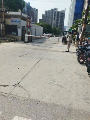 Parking in  Office Space at Logix Technova, Sector 132 – for Rent