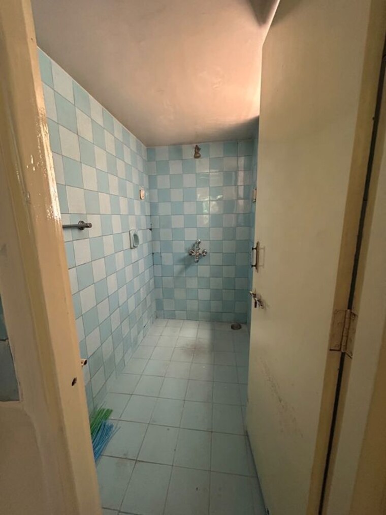 Bathroom, prabhashali-apartment 2 Bedroom 1200 Sq.Ft. Apartment In Erandwane Pune 10688082