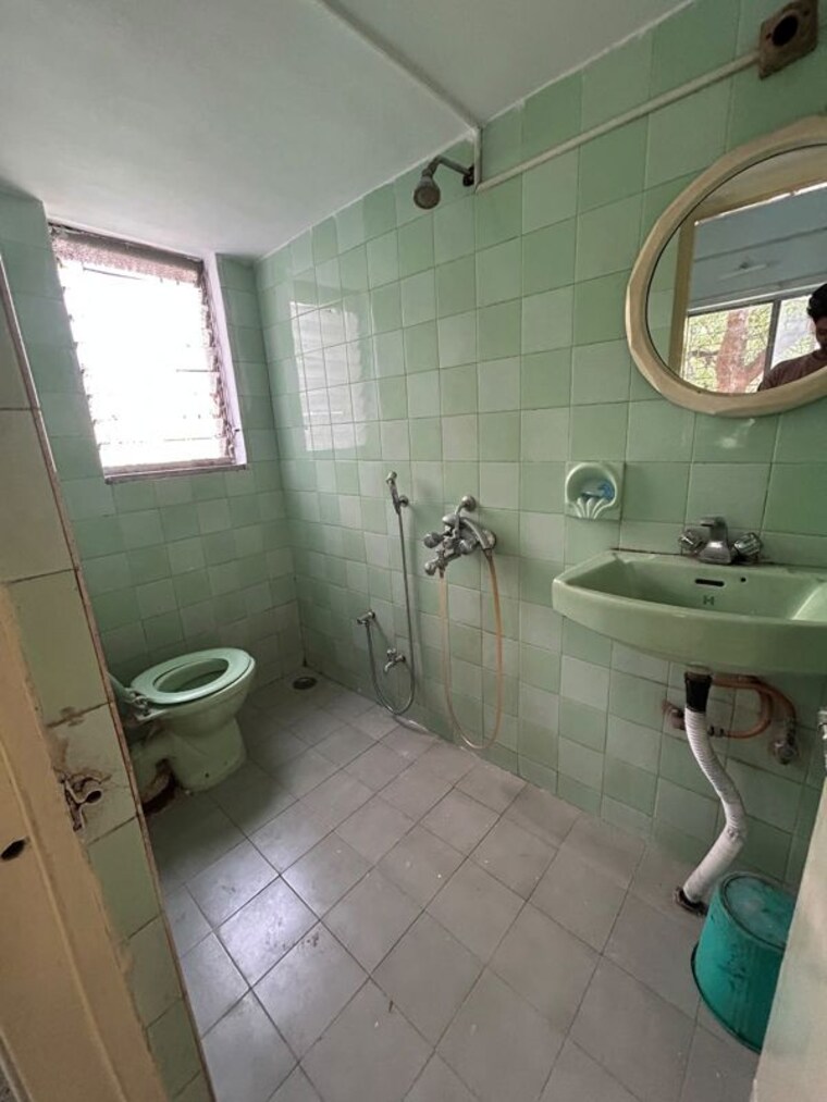 Bathroom, prabhashali-apartment 2 Bedroom 1200 Sq.Ft. Apartment In Erandwane Pune 10688082