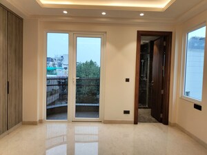 Building Lobby in 3 BHK Apartment at Hauz Khas – for Rent