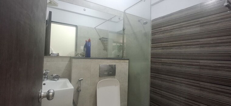 Attached Bathroom, lokhandwala-octacrest 2 Bedroom 1090 Sq.Ft. Apartment In Kandivali East Mumbai 10688061