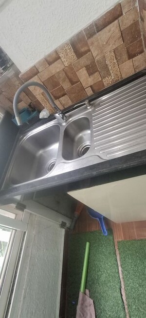 Furnished Amenities in 2 BHK Apartment at Lokhandwala Octacrest, Kandivali East – for Sale