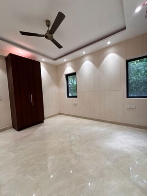 Room in 3 BHK Apartment at Freedom Fighters Enclave – for Rent