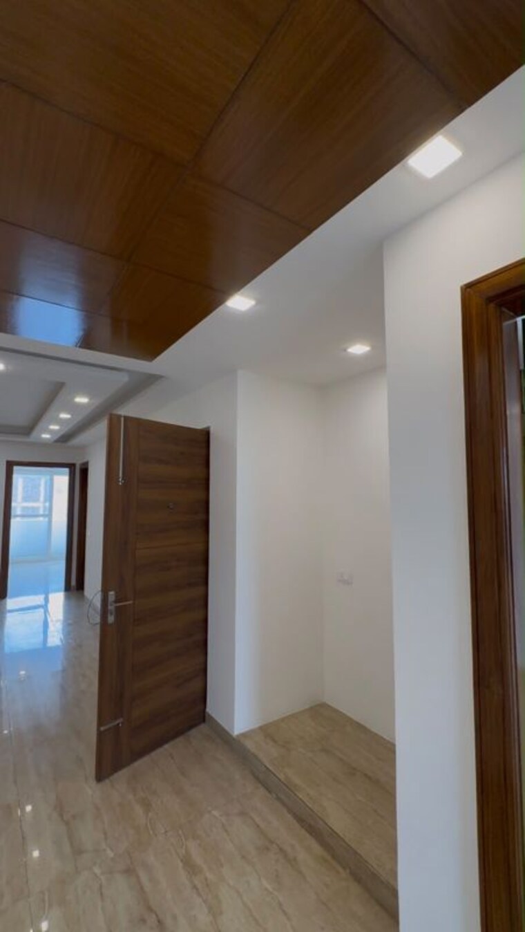 Room, puri-kohinoor 3 Bedroom 175 Sq.Yd. Builder Floor In Sector 89 Faridabad 10688113