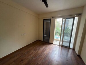 Room in 3 BHK Builder Floor at Sector 23 – for Rent