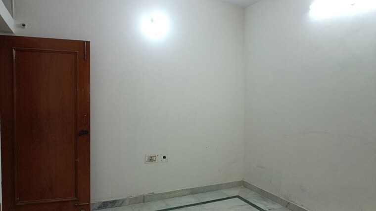 Room, vaishali sector 2 2 Bedroom 1000 Sq.Ft. Builder Floor In Vaishali Sector 2 Ghaziabad 10688141