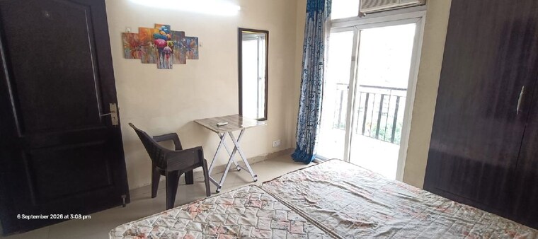 Bedroom, amrapali-silicon-city 1 Bedroom 800 Sq.Ft. Apartment In Sector 76 Noida 10688145