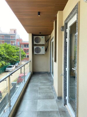 Building Lobby in 3 BHK Builder Floor at Sector 22 – for Rent