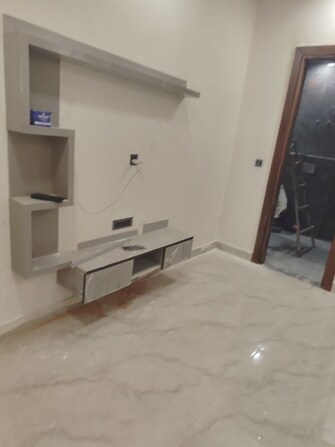 2 BHK 125 Sq.Yd. Builder Floor in RPS Palm Drive