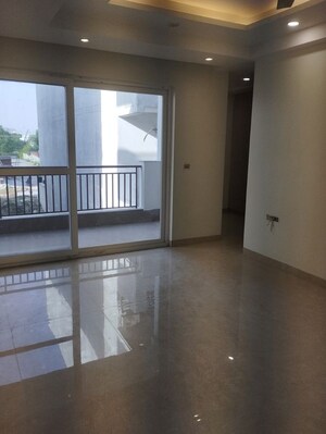 Room in 3 BHK Builder Floor at Sector 85 – for Sale