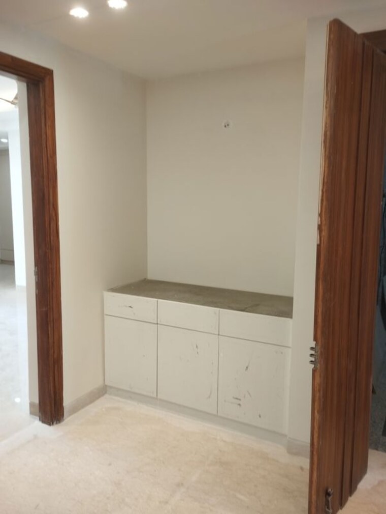 Room, sector 85 3 Bedroom 250 Sq.Ft. Builder Floor In Sector 85 Faridabad 10688150