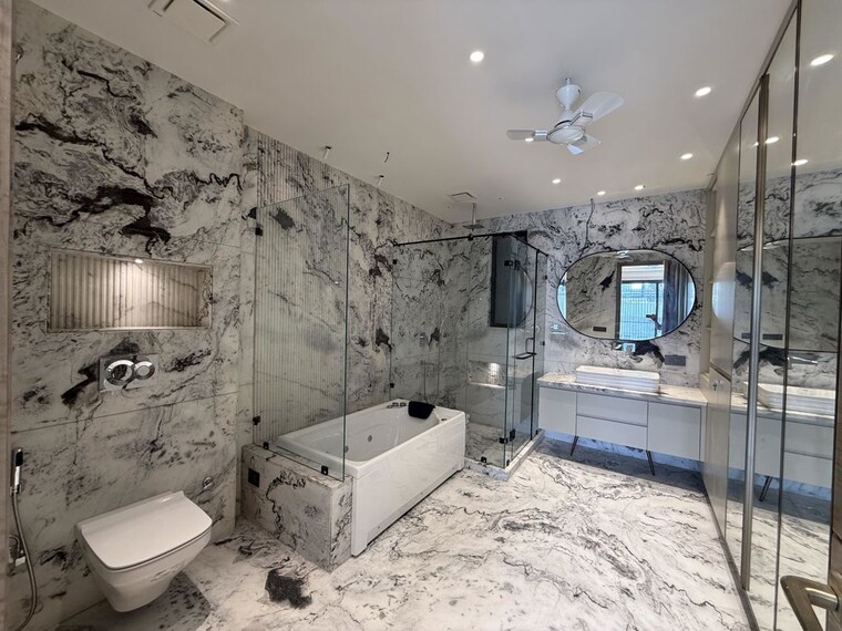 Bathroom, sector 22 3 Bedroom 1550 Sq.Ft. Builder Floor In Sector 22 Gurgaon 10688179