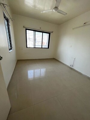 Room in 2 BHK Apartment at Mayur Colony – for Rent