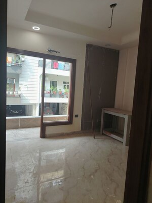 Room in 2 BHK Builder Floor at Rps Palms, Sector 88 – for Sale