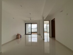 Room in 2 BHK Apartment at Majestique Signature Towers, Balewadi – for Rent