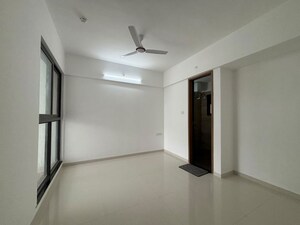 Room in 2 BHK Apartment at Majestique Signature Towers, Balewadi – for Rent