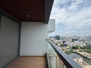 2 BHK Apartment For Rent in Majestique Signature Towers, Balewadi