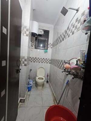Bathroom in 1 BHK Builder Floor at Uttam Nagar – for Rent