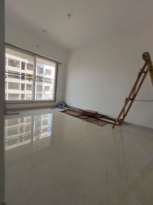 Room in 1.5 BHK Apartment at Vaibhav Queens Park, Chembur – for Rent