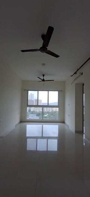 Room in 2 BHK Apartment at Wadhwa TW Gardens, Kandivali East – for Rent