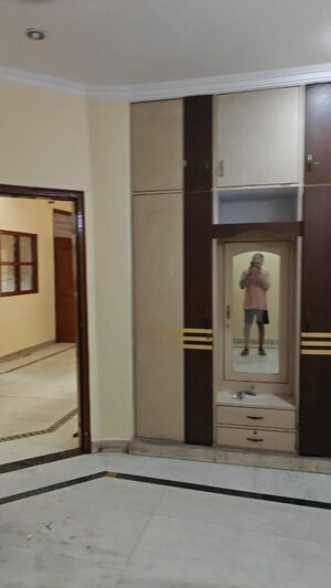 Furnished Amenities in 3 BHK Builder Floor at Chattarpur – for Rent