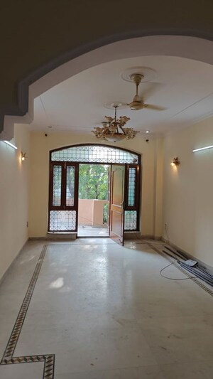 Building Lobby in 3 BHK Builder Floor at Chattarpur – for Rent