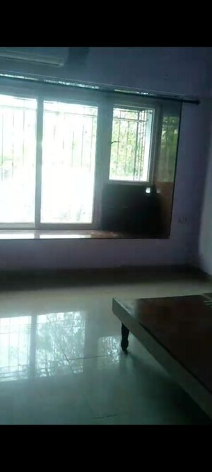Room in 2 BHK Apartment at Vile Parle Mahaveer, Vile Parle West – for Rent