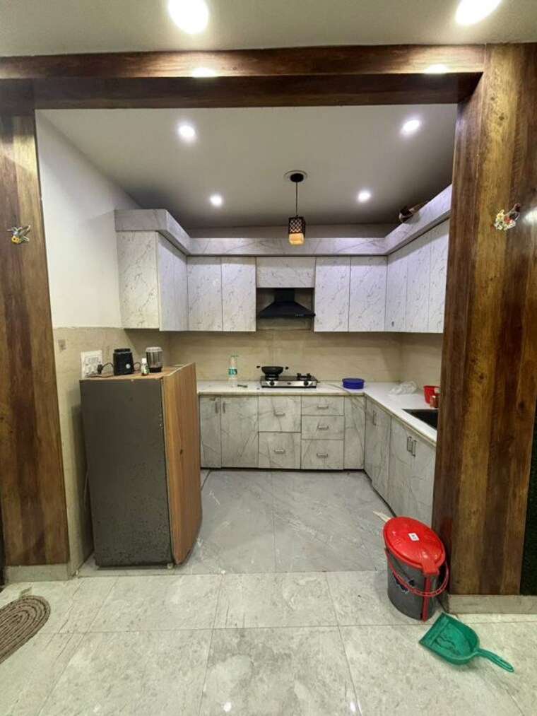 Bathroom, dwarka mor 3 Bedroom 120 Sq.Ft. Builder Floor In Dwarka Mor Delhi 10688266