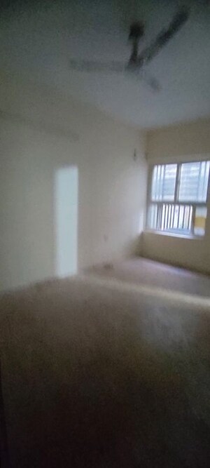 Room in 3 BHK Builder Floor at Aravali Vihar – for Rent