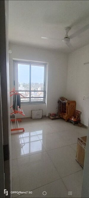 Room in 3 BHK Apartment at Goyal Orchid Valley, Shela – for Rent