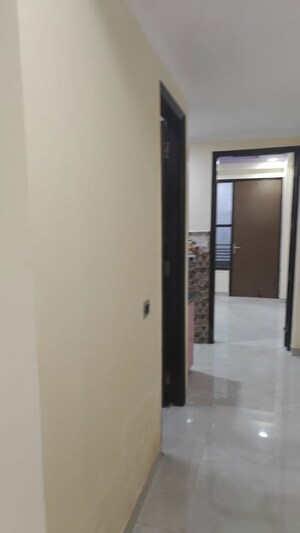  1 BHK Builder Floor at Hargobind Enclave – for Sale