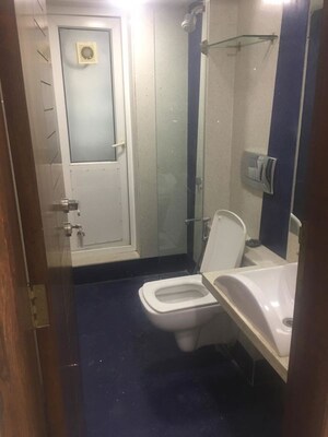 Bathroom in 3 BHK Apartment at Palazzo Heights, Khar West – for Rent