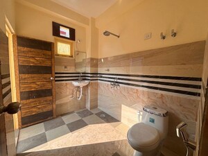 Bathroom in 1 BHK Apartment at Saket – for Rent