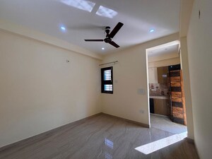 Room in 1 BHK Apartment at Saket – for Rent
