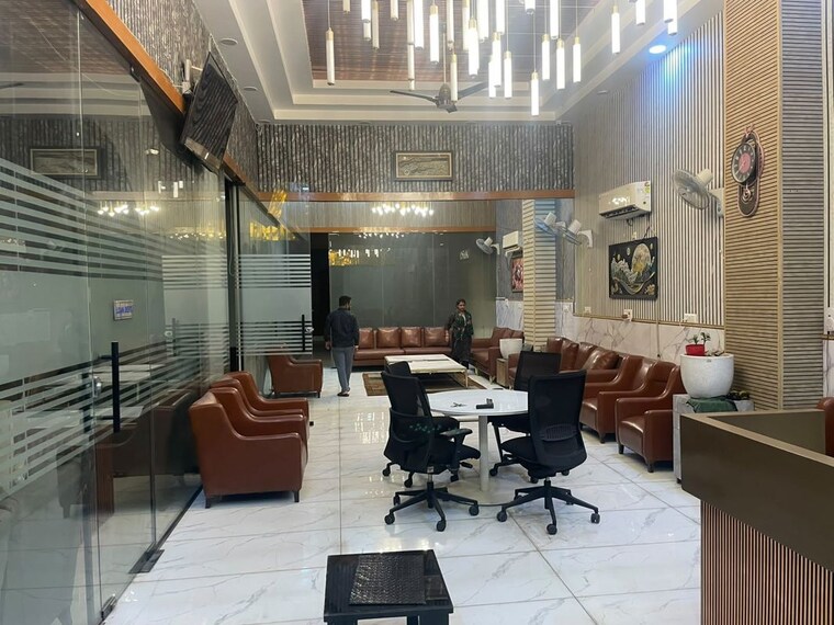 Team Area, sector 52 Commercial Office Space 3850 Sq.Ft. In Sector 52 Faridabad 10688308