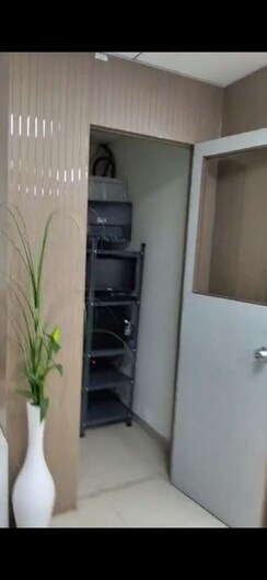 Office Space For Rent in Nyati Emporius