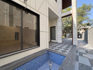 Building Lobby in 5 BHK Villa at Vasant Kunj – for Sale