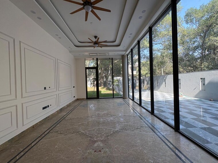 undefined, vasant kunj 5 Bedroom 9000 Sq.Ft. Villa In Vasant Kunj Delhi 10688325