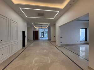 Building Lobby in 5 BHK Villa at Vasant Kunj – for Sale