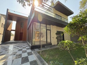 5 BHK Villa – Exterior View View at Vasant Kunj - for Sale