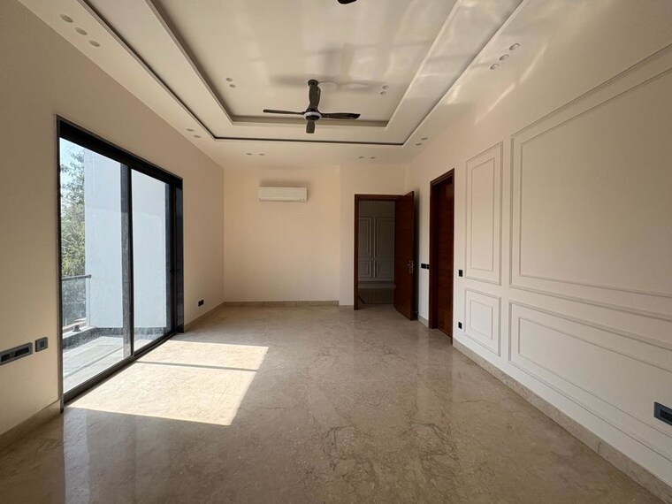 Room, vasant kunj 5 Bedroom 9000 Sq.Ft. Villa In Vasant Kunj Delhi 10688325